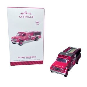Hallmark 2014 NEW “1971 GMC Fire Engine” Christmas Ornament Fire Brigade #12